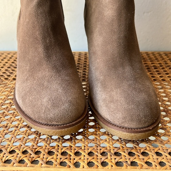 Vince Camuto Parka Brown Suede Ankle Boots - Picture 5 of 8
